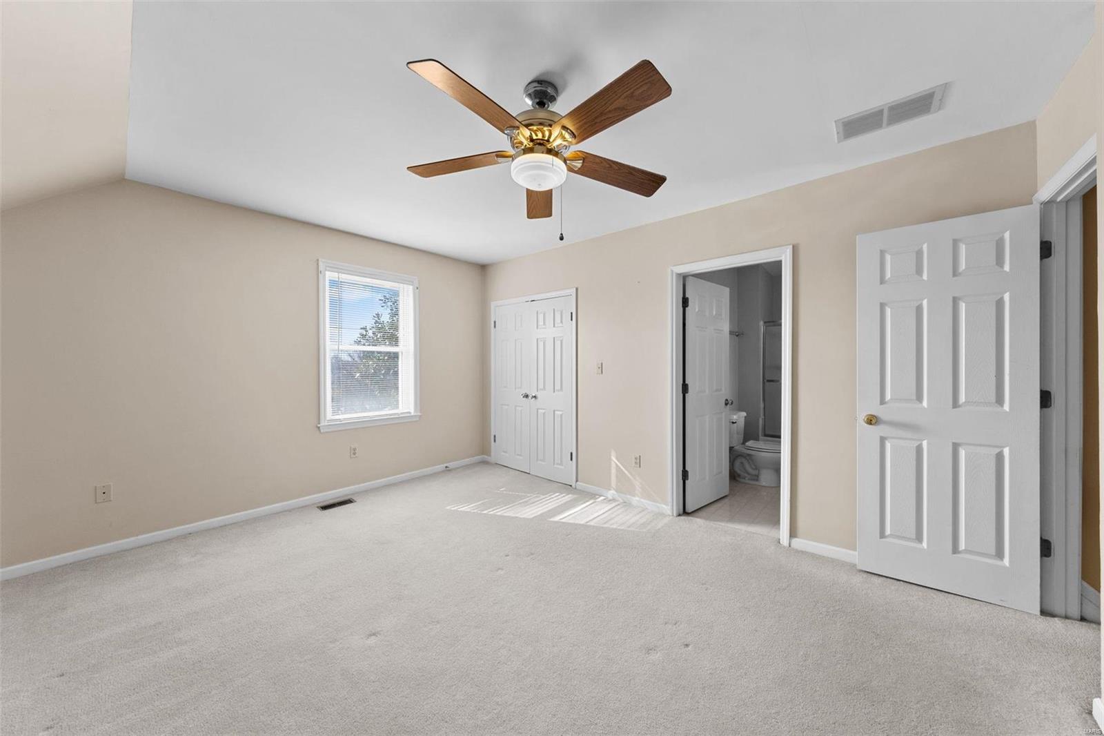 2438 Creve Coeur Mill Road Maryland Heights, MO 63043 - Photo 24 of 32