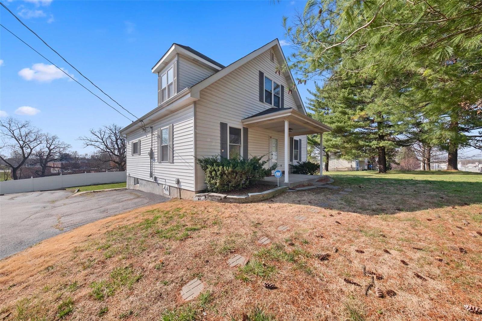 2438 Creve Coeur Mill Road Maryland Heights, MO 63043 - Photo 3 of 32