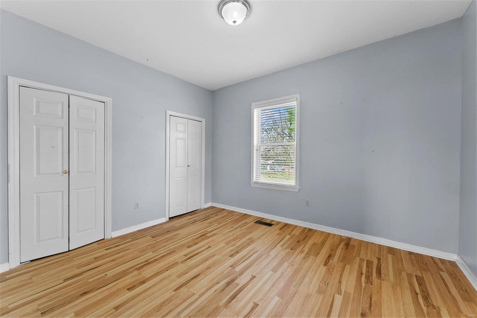 2438 Creve Coeur Mill Road Maryland Heights, MO 63043 - Photo 10 of 32