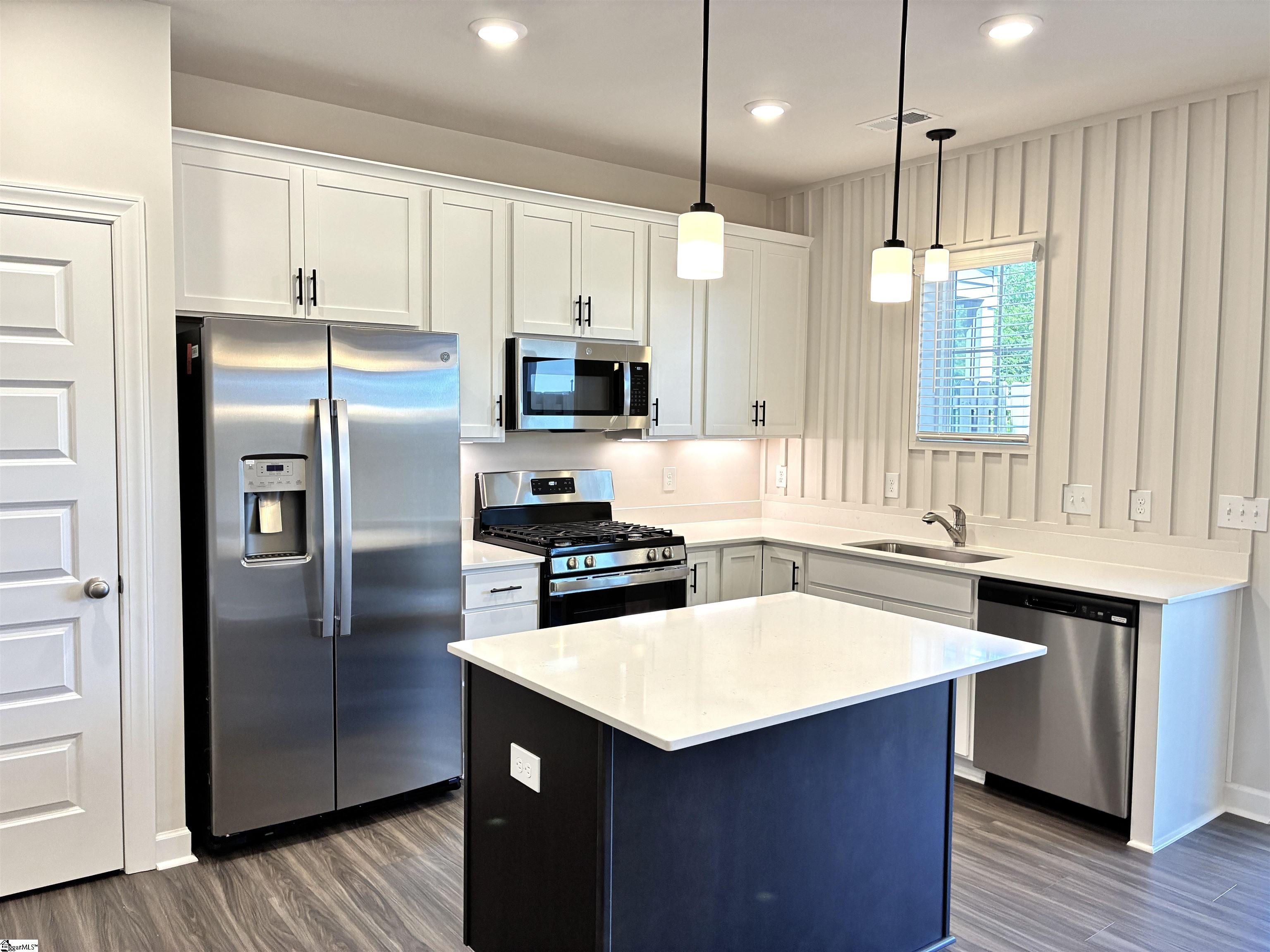 232 Crimson Tree Court Greenville, SC 29607 - Photo 4 of 22