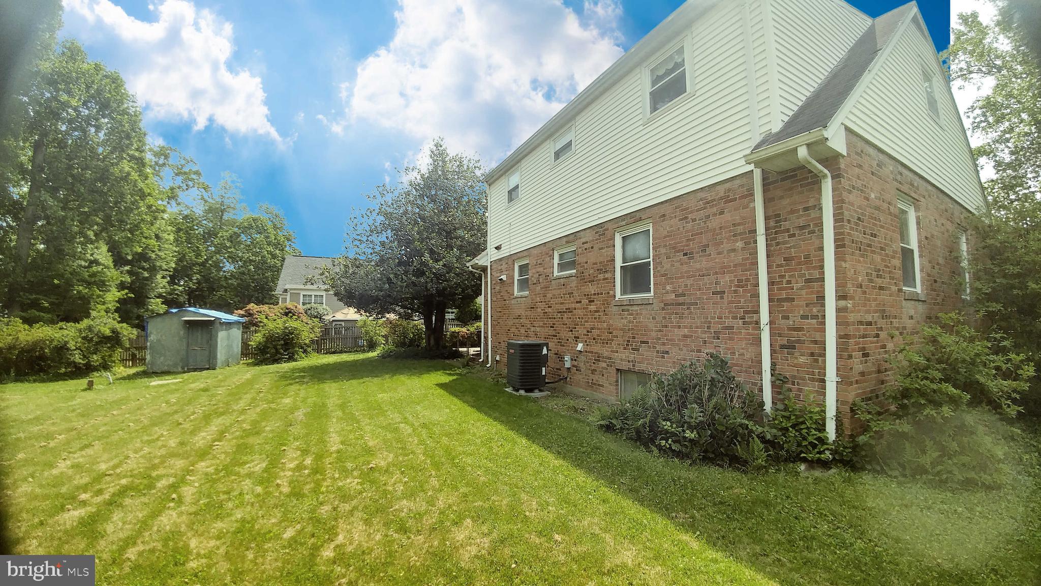 7106 Elizabeth Drive McLean, VA 22101 - Photo 4 of 21