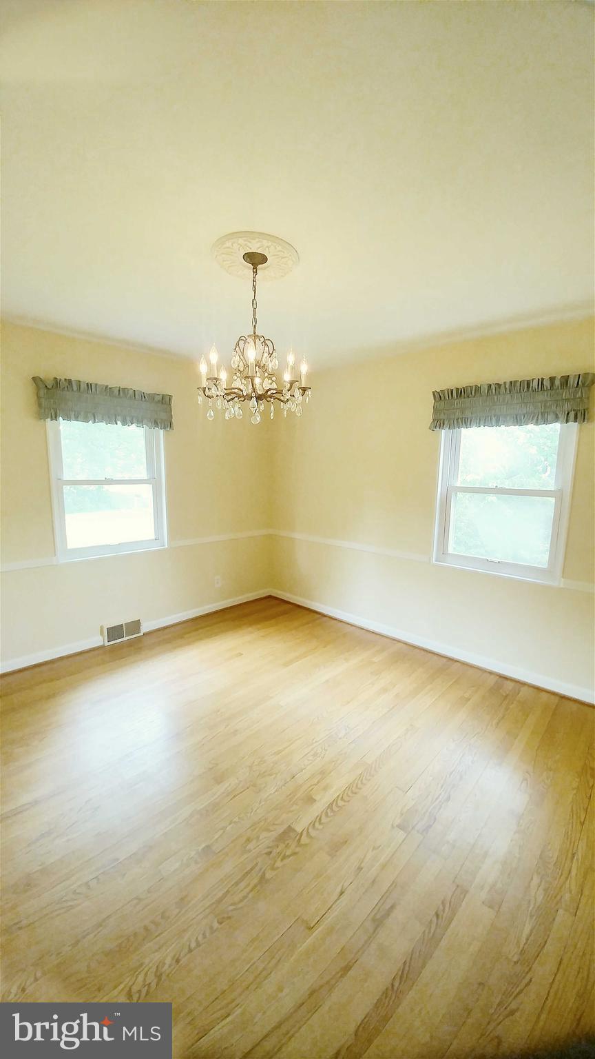 7106 Elizabeth Drive McLean, VA 22101 - Photo 10 of 21