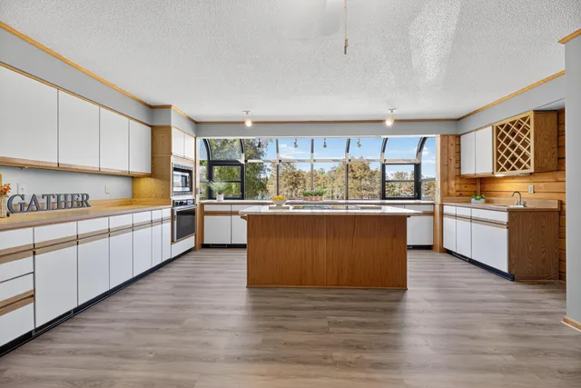 $925,000 | 1086 St Julien Drive, Eutawville, SC 29048