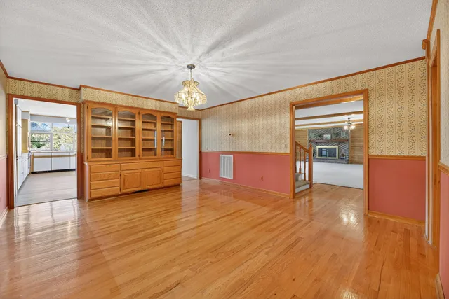 $925,000 | 1086 St Julien Drive, Eutawville, SC 29048