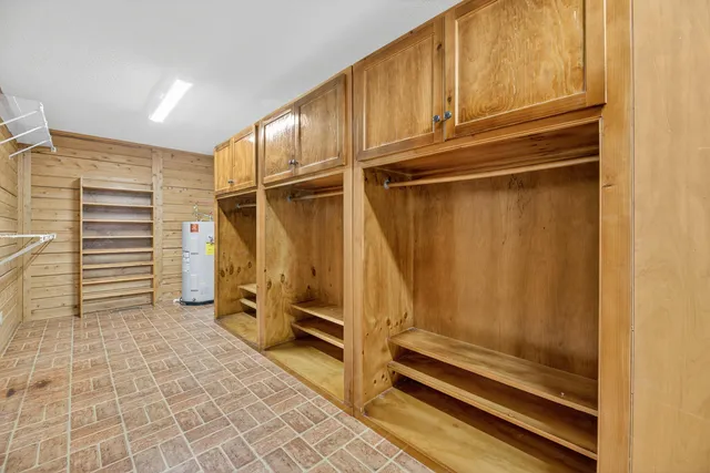 $925,000 | 1086 St Julien Drive, Eutawville, SC 29048