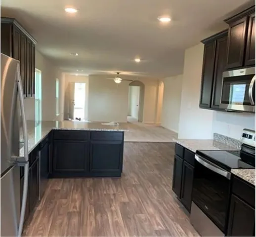 $1,750 | 213 North Crescent Park Drive, Jarrell, TX 76537