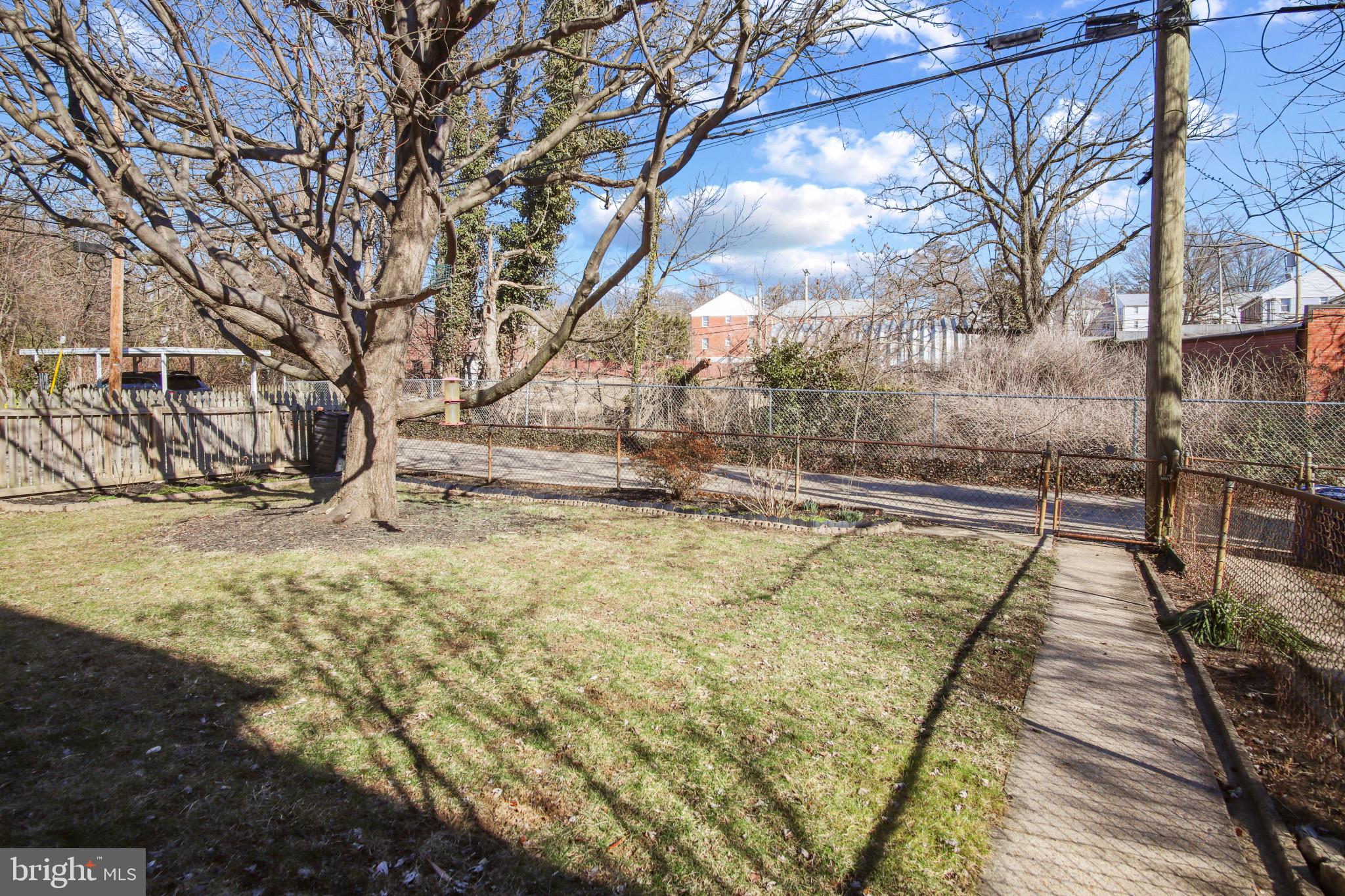 69 Aigburth Avenue Towson, MD 21286 - Photo 27 of 33 a view of yard with wooden fence