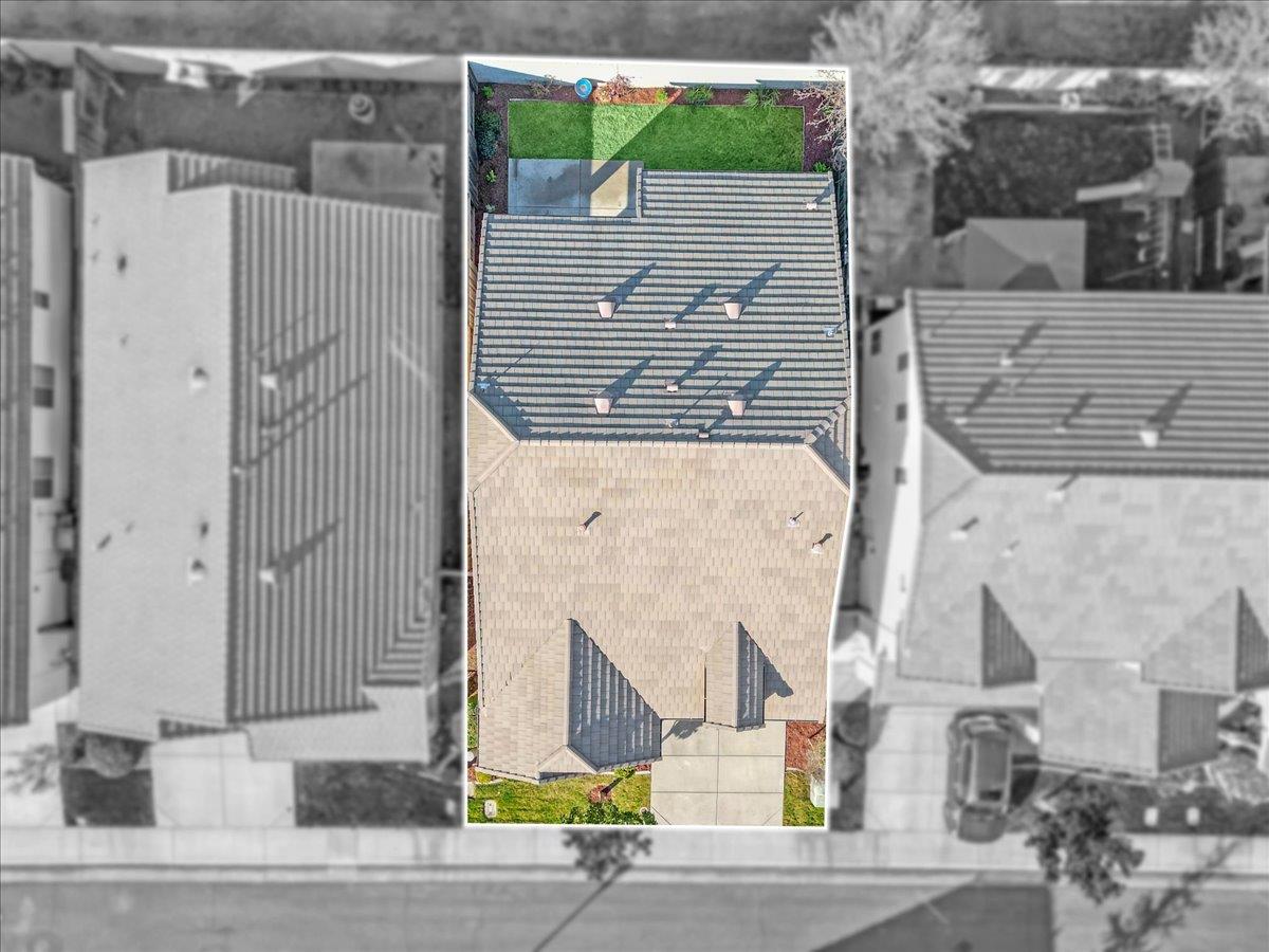 2036 Vignolia Loop Roseville, CA 95747 - Photo 30 of 33