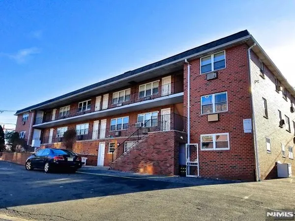 $1,795 | 202 12th Street, Unit 1, Palisades Park, NJ 07650