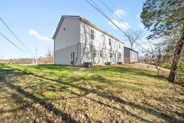 $1,050 | 1660 Golf Club Lane, Unit C, Clarksville, TN 37043