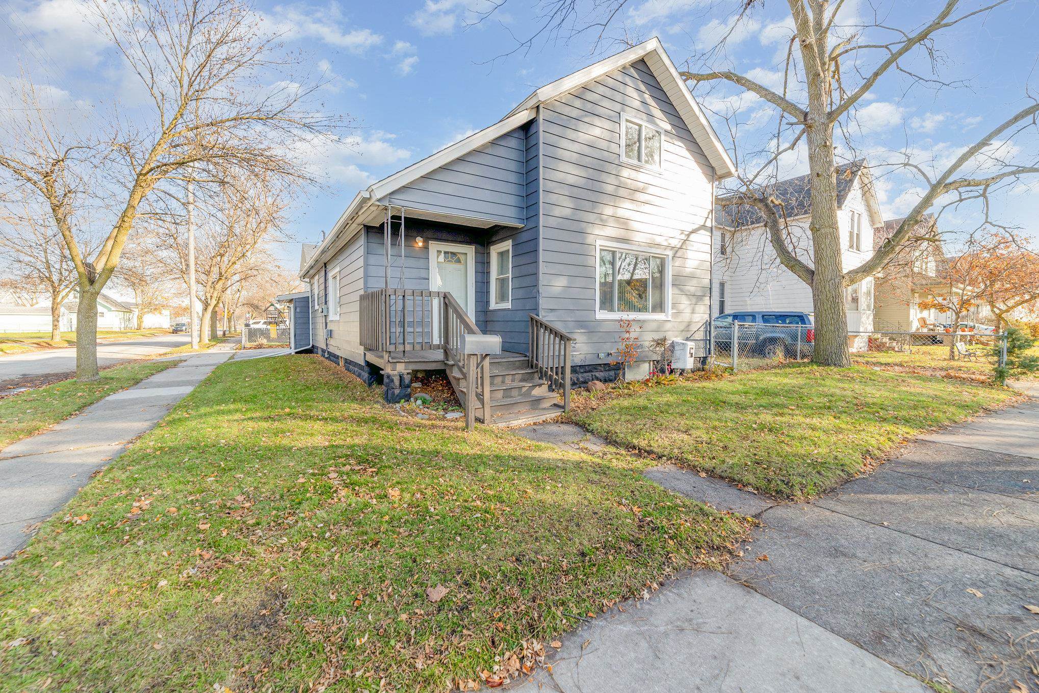 1201 Stanton Street Bay City, MI 48708 - Photo 3 of 15