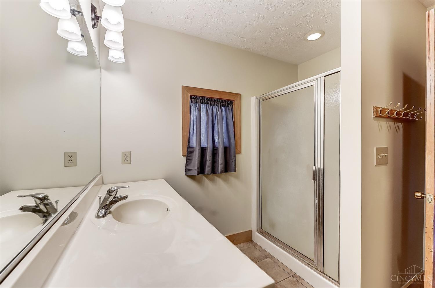5215 Township Line Road Waynesville, OH 45068 - Photo 18 of 49 Gallery Image 18