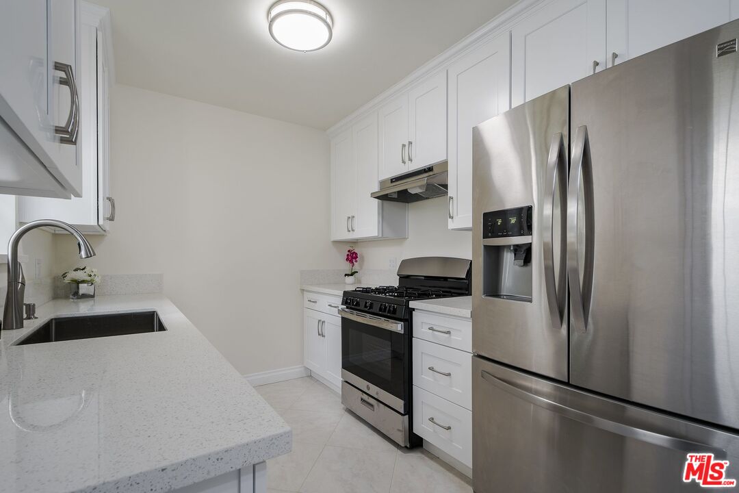 19407 Vose Street Reseda, CA 91335 - Photo 11 of 40 Gallery Image 11