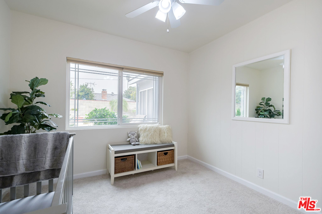 19407 Vose Street Reseda, CA 91335 - Photo 23 of 40 Gallery Image 23