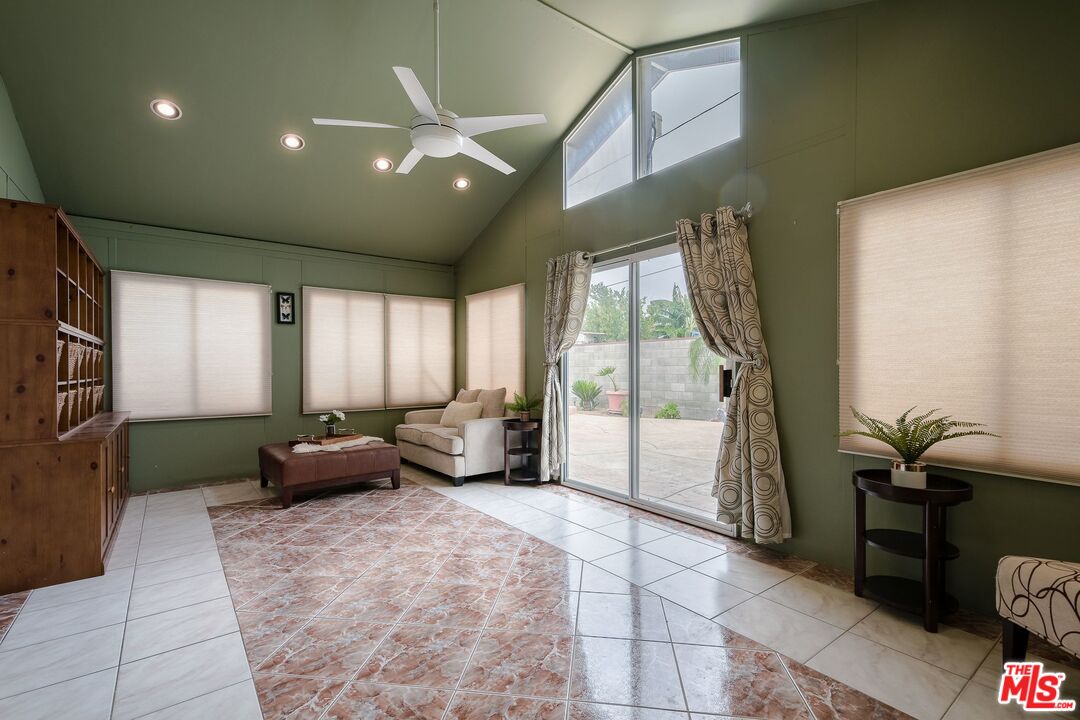 19407 Vose Street Reseda, CA 91335 - Photo 27 of 40 Gallery Image 27