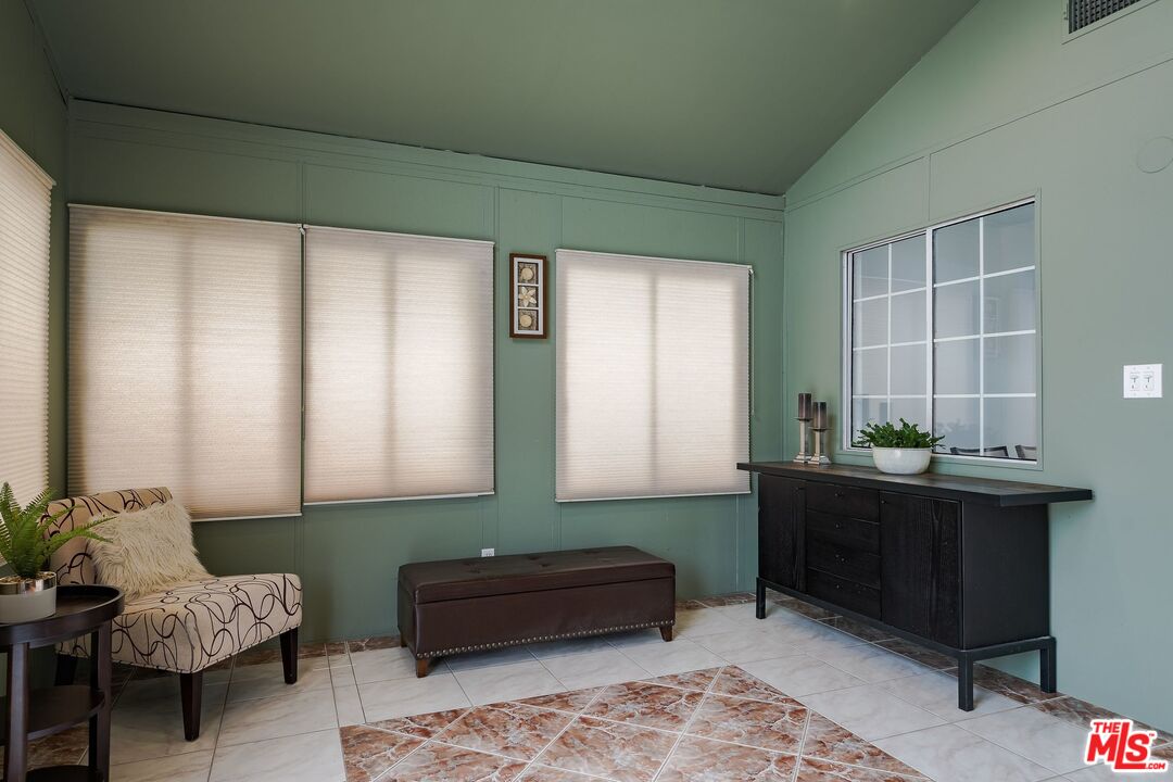 19407 Vose Street Reseda, CA 91335 - Photo 29 of 40 Gallery Image 29