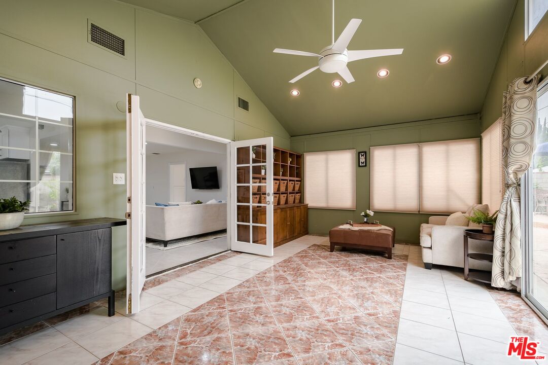 19407 Vose Street Reseda, CA 91335 - Photo 30 of 40 Gallery Image 30