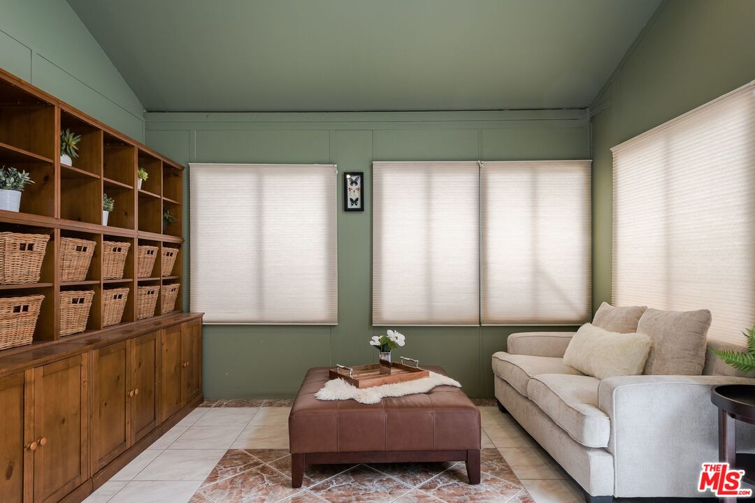 19407 Vose Street Reseda, CA 91335 - Photo 31 of 40 Gallery Image 31