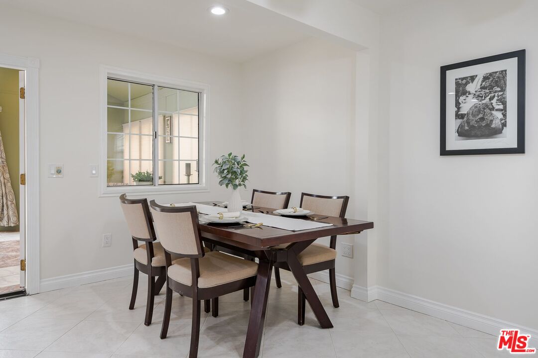 19407 Vose Street Reseda, CA 91335 - Photo 8 of 40 Gallery Image 8