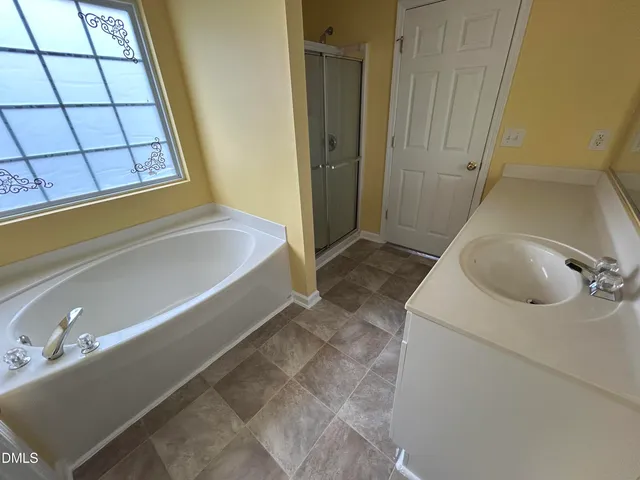 $2,100 | 100 Henson Place, Apex, NC 27502