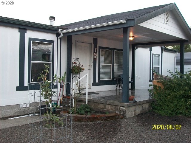 1175 Northeast Rifle Range Street Roseburg, OR 97470 - Photo 2 of 28 Gallery Image 2