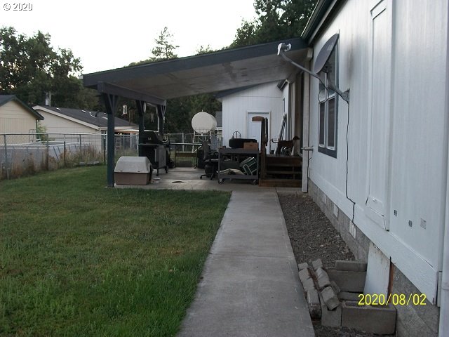 1175 Northeast Rifle Range Street Roseburg, OR 97470 - Photo 23 of 28 Gallery Image 23