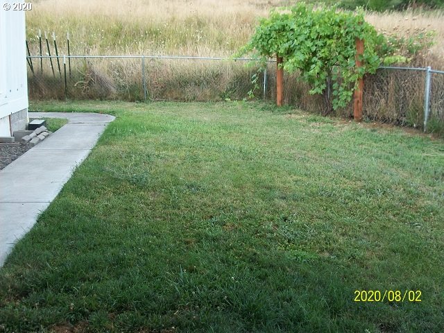 1175 Northeast Rifle Range Street Roseburg, OR 97470 - Photo 25 of 28 Gallery Image 25