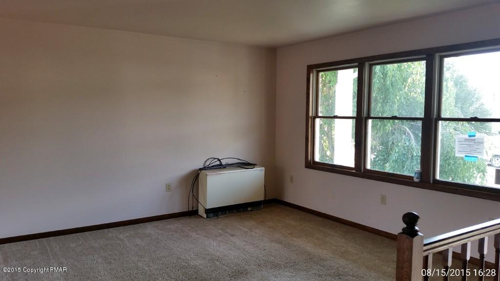 107 Woodring Road Drums, PA 18222 - Photo 6 of 9 Living Room