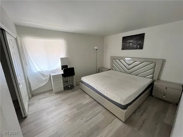 $1,599 | 4961 River Glen Drive, Unit 28, Las Vegas, NV 89103