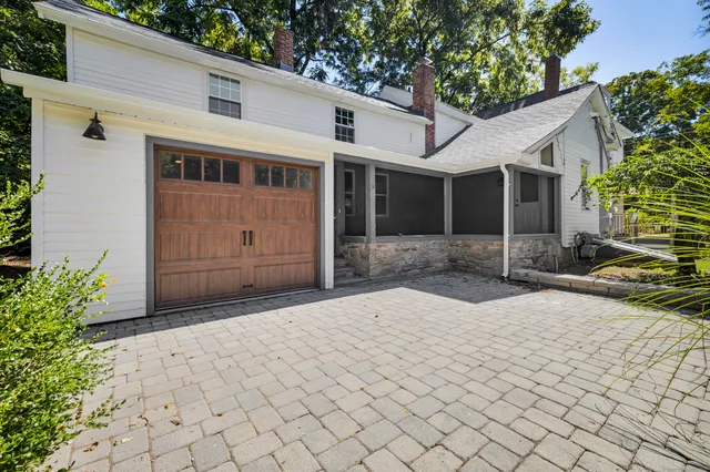 $3,250 | 48 Water Street, Unit 1, Glastonbury, CT 06073