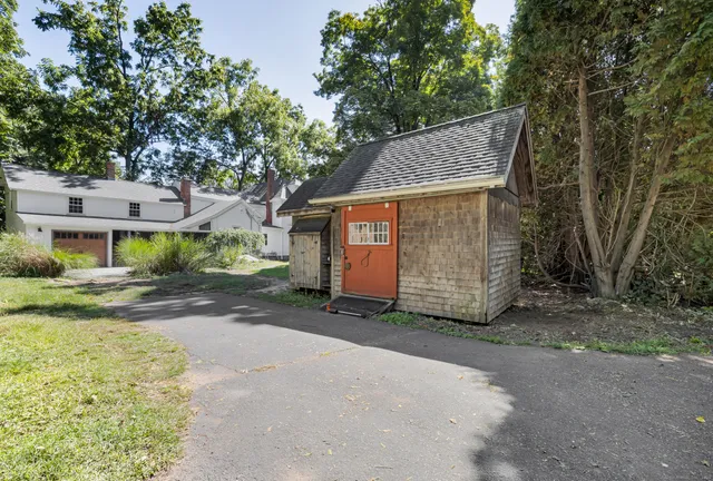 $3,250 | 48 Water Street, Unit 1, Glastonbury, CT 06073