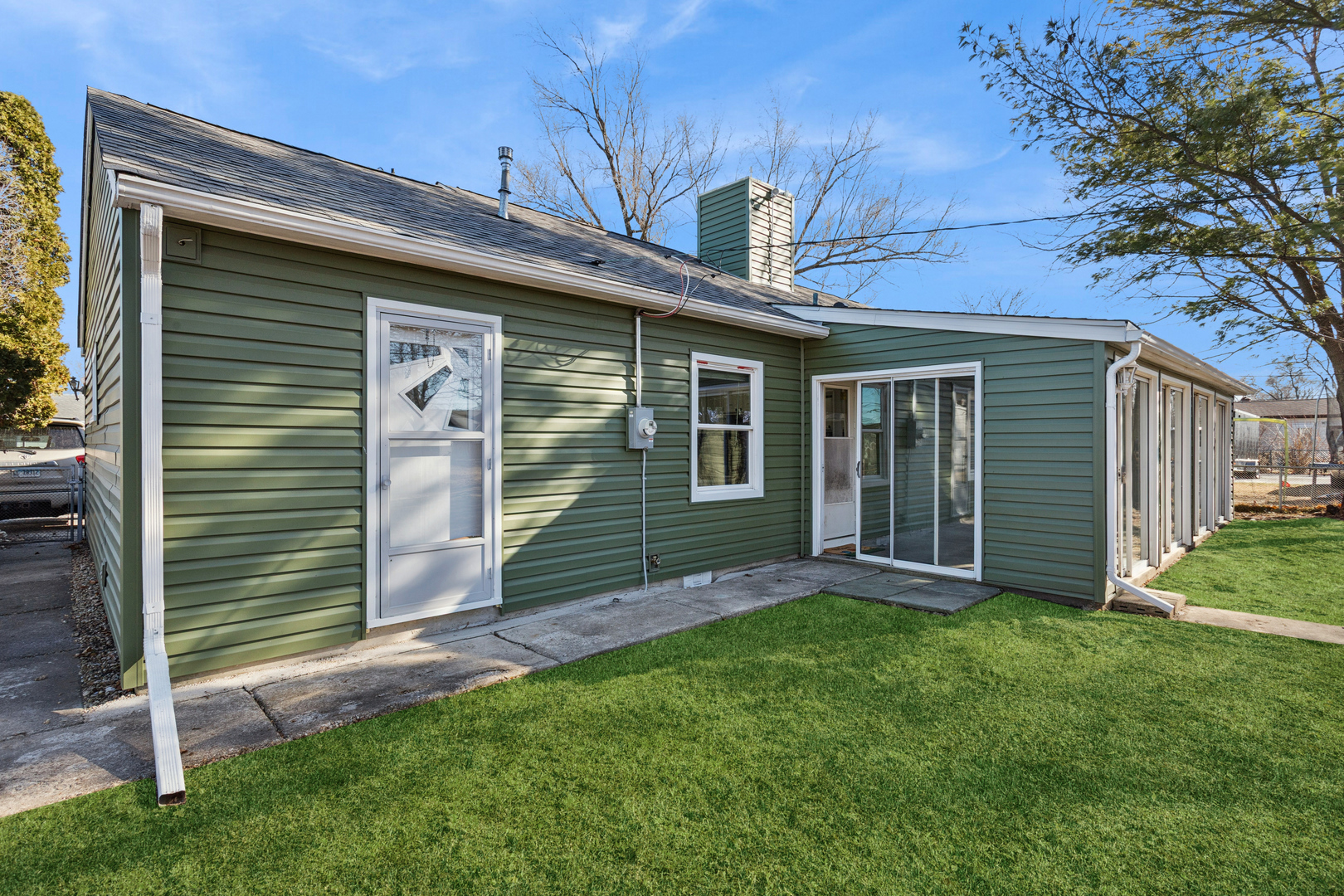 516 Dalhart Avenue Romeoville, IL 60446 - Photo 17 of 19 a view of front of a house with a yard