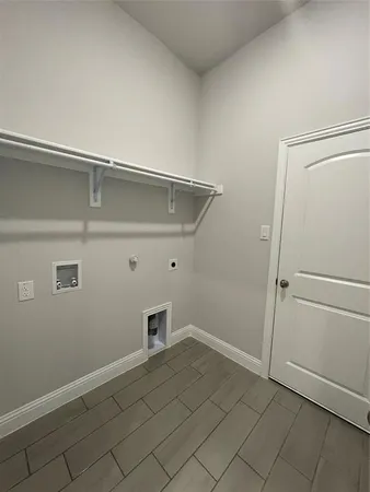 a view of utility room