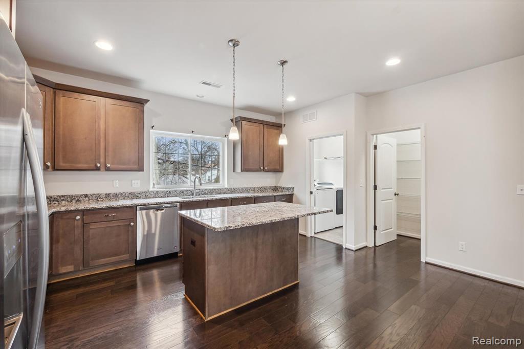 2683 Harvard Road, Unit 5 Berkley, MI 48072 - Photo 13 of 43