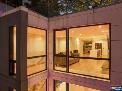 $1,888,888 | 1076 River Road, Edgewater, NJ 07020