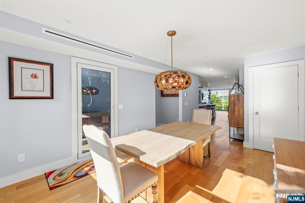 1076 River Road Edgewater, NJ 07020 - Photo 37 of 45