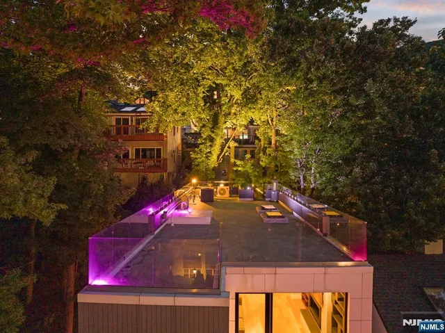 $1,988,000 | 1076 River Road, Edgewater, NJ 07020