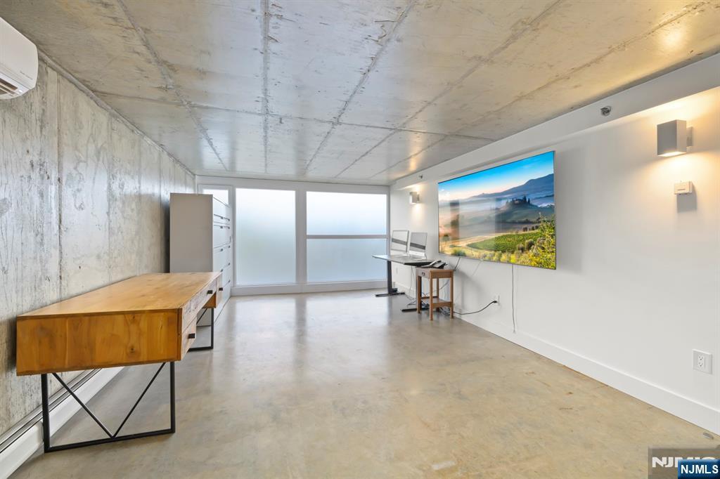 1076 River Road Edgewater, NJ 07020 - Photo 5 of 45