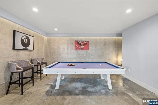 $1,888,888 | 1076 River Road, Edgewater, NJ 07020