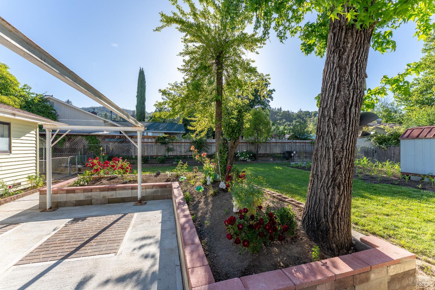 92 Oak Knoll Road Ukiah, CA 95482 - Photo 21 of 29 a view of a porch with furniture and garden