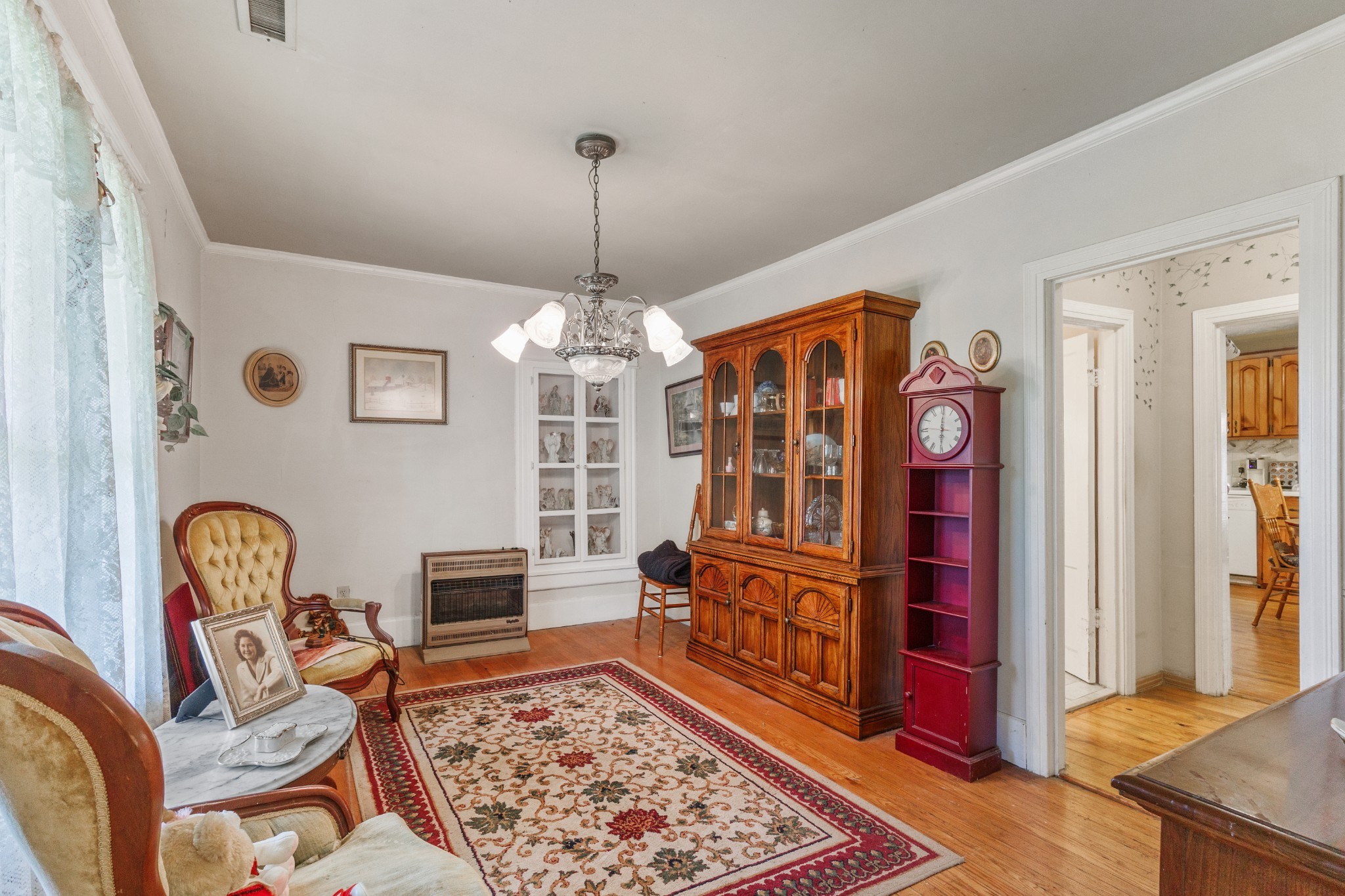 3371 Highway 76 Cottontown, TN 37048 - Photo 18 of 54 a living room with furniture rug and window