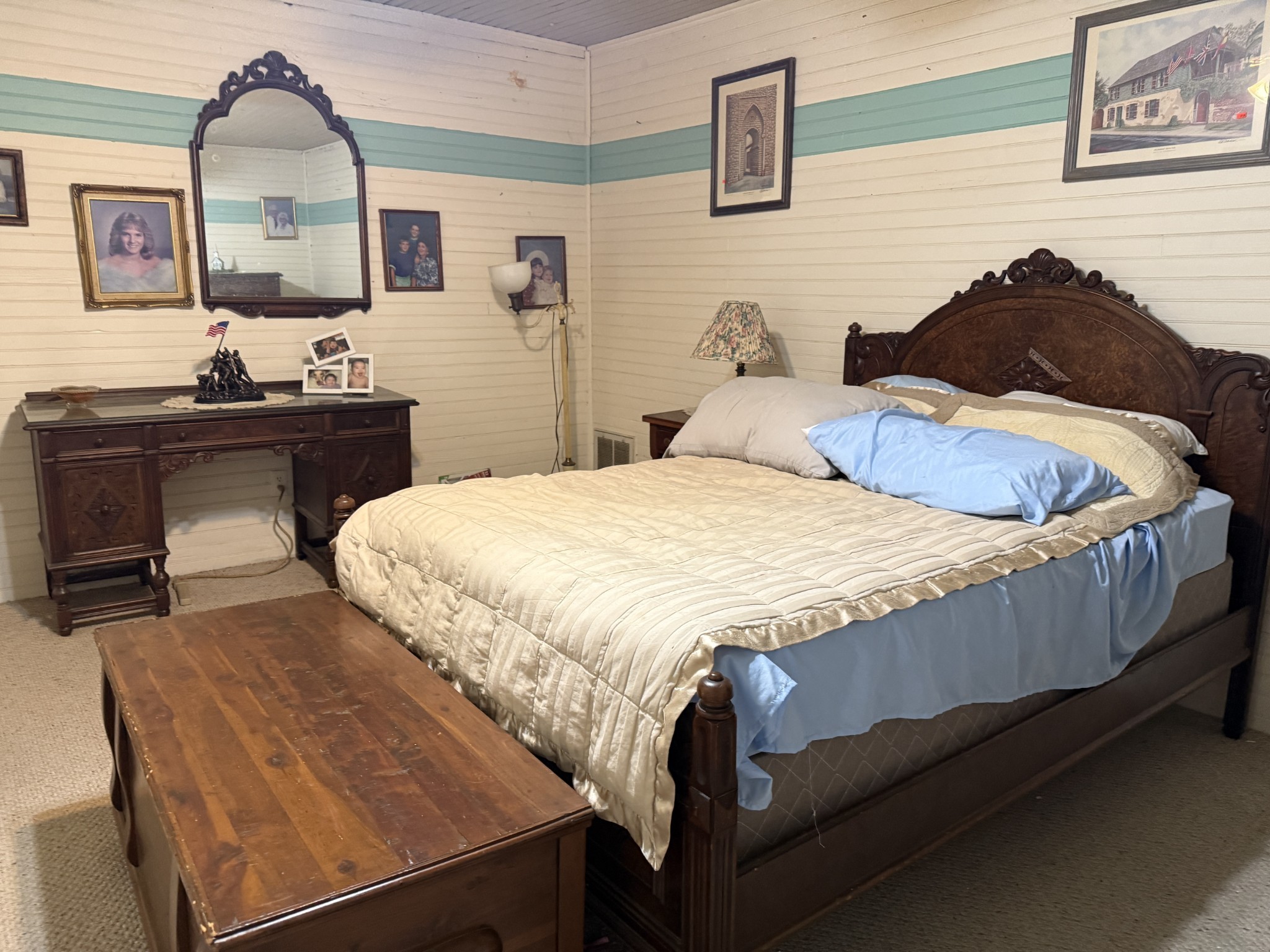3371 Highway 76 Cottontown, TN 37048 - Photo 28 of 54 a bedroom with a bed and dresser