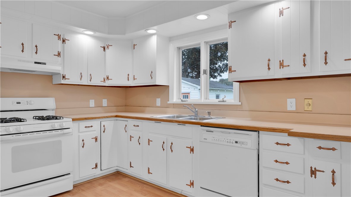524 West Filbert Street East Rochester, NY 14445 - Photo 14 of 48 Gallery Image 14