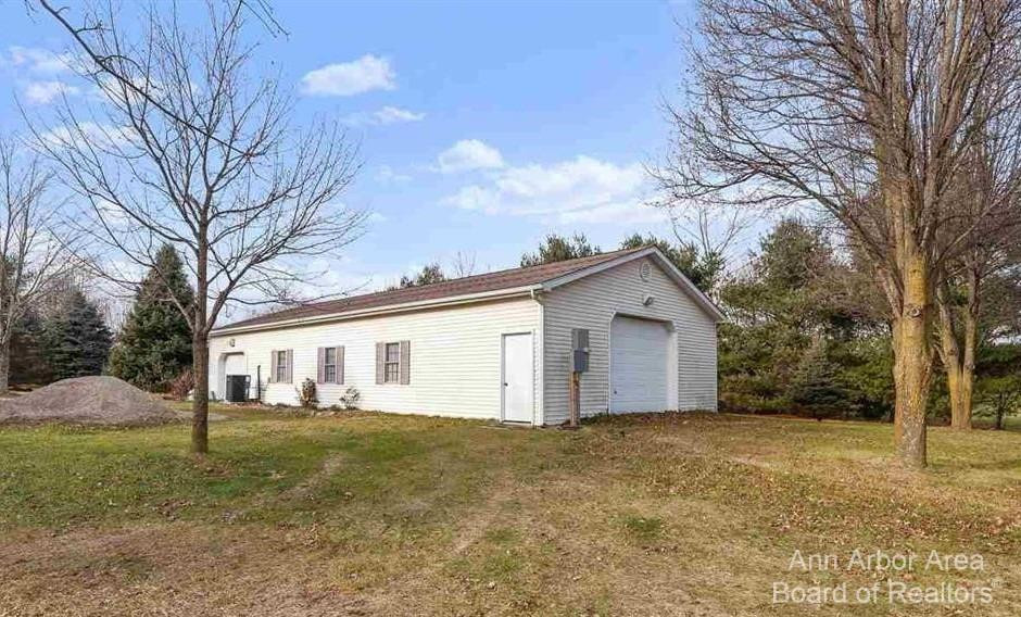 6670 Sutton Road Britton, MI 49229 - Photo 3 of 55 Photo 63