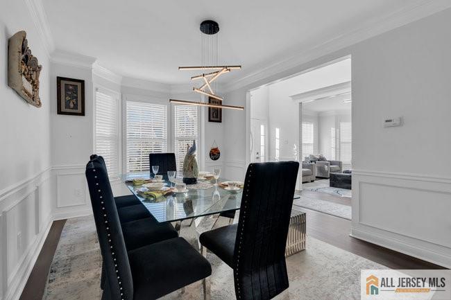 43 Meadow Run Road Bordentown, NJ 08505 - Photo 9 of 52 a dining room with furniture and window