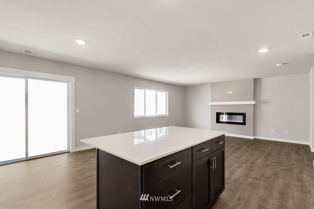 229 169th Place Southwest Bothell, WA 98012 - Photo 5 of 20
