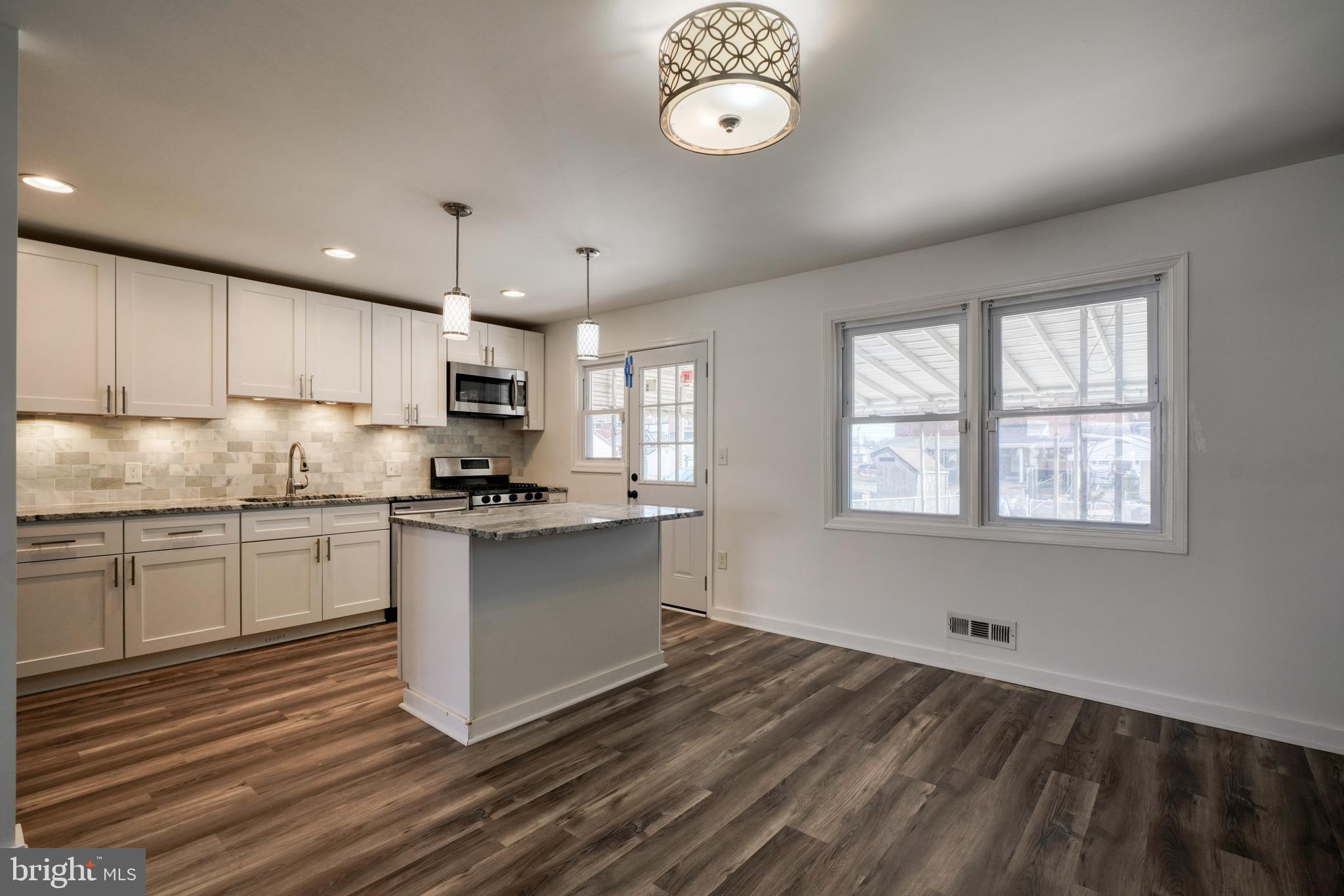 1725 Stokesley Road Dundalk, MD 21222 - Photo 5 of 52
