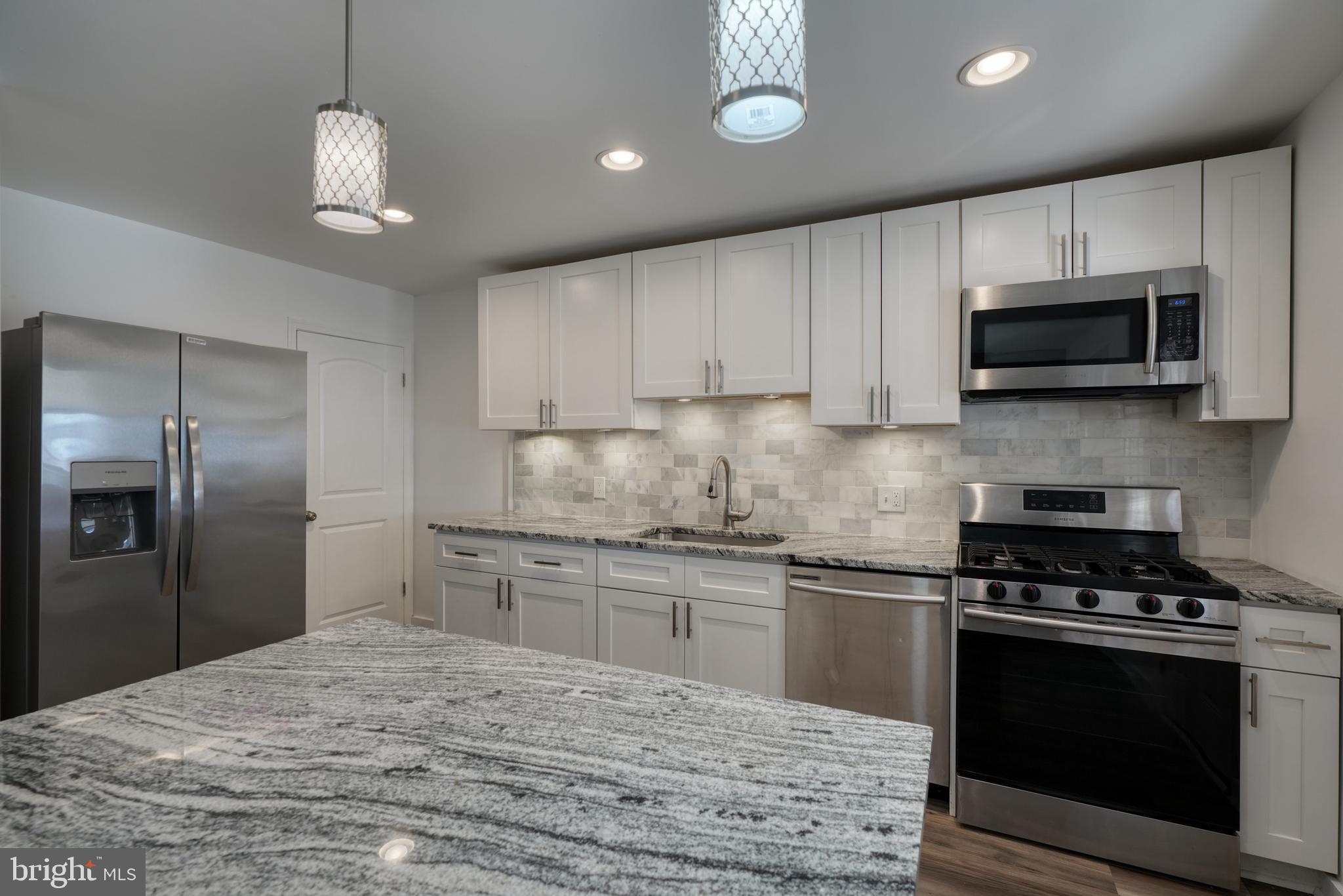 1725 Stokesley Road Dundalk, MD 21222 - Photo 9 of 52