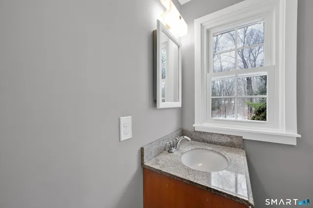 $539,900 | 97 Schnoor Road, Killingworth, CT 06419