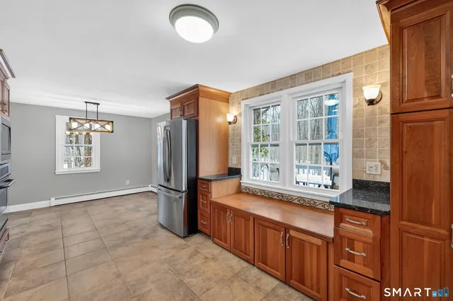 $539,900 | 97 Schnoor Road, Killingworth, CT 06419